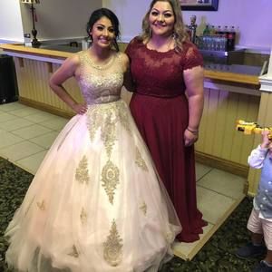 Meet your Posher, Lupita